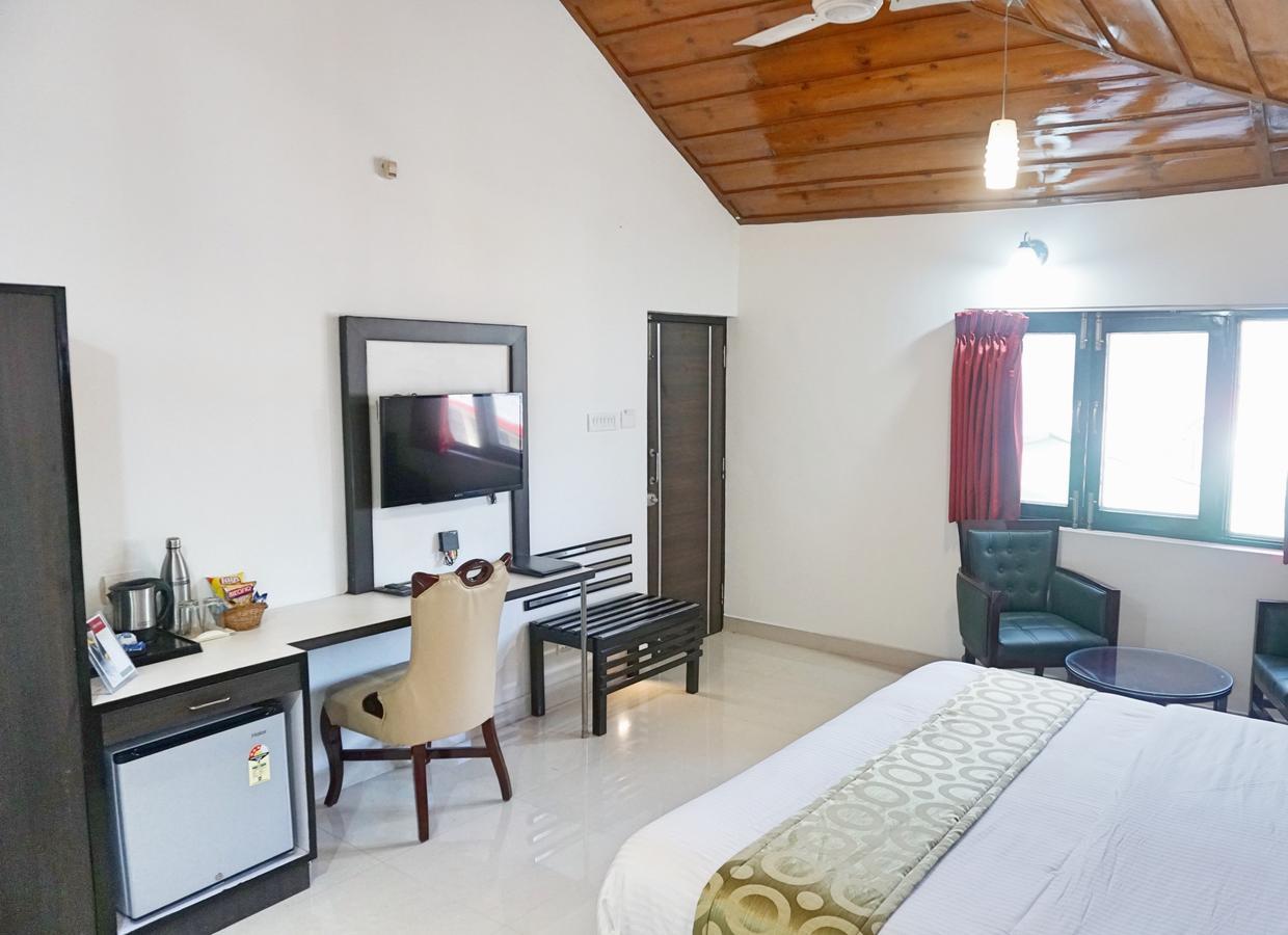 Ess & Bee Resorts Dharamshala Exterior photo